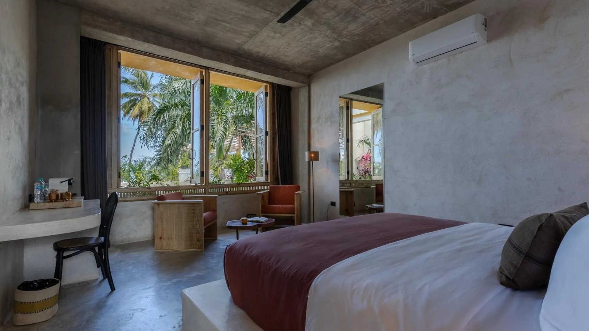 El Mambo Boutique Hotel Лас Терренас