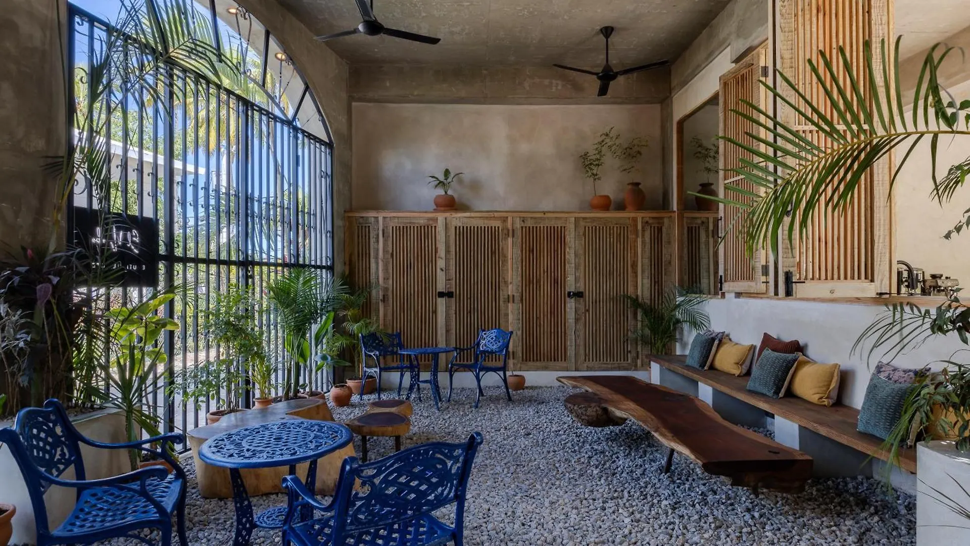 El Mambo Boutique Hotel 拉斯特拉纳斯